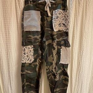 POL Camouflage Pants with Lace Detail
